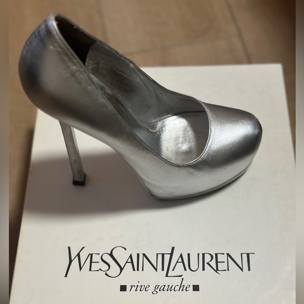 YSL Heels size 6 1/2
